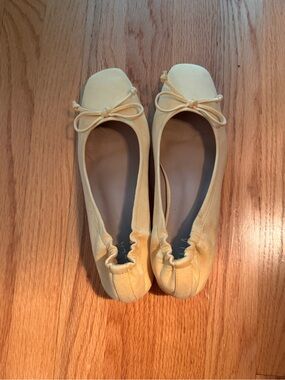 Margot Ballet Flats - Yellow Suede NEVER WORN!